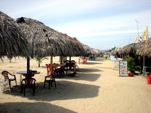 Hostel El Gran Azul Olón Esterno foto